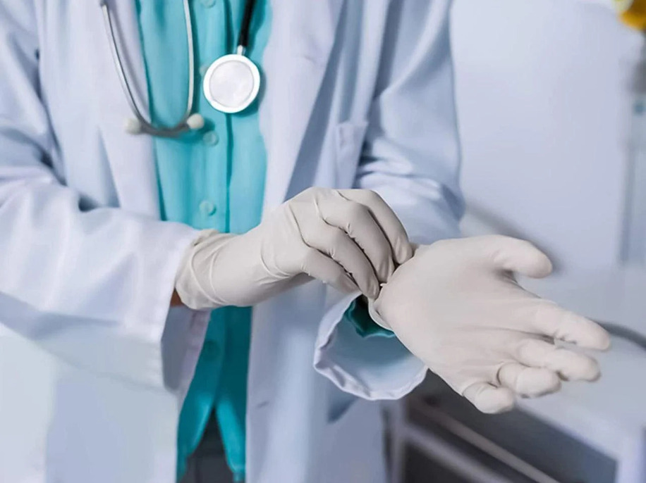 Перчатки латексные одноразовые купить в СПб